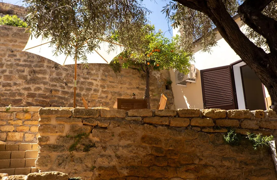 Villa Amoroso - Ospitalità Mediterranea-1